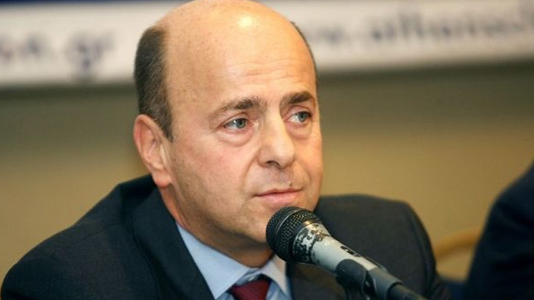 Σκέφτεται να δώσει πριμ ο Αλαφούζος