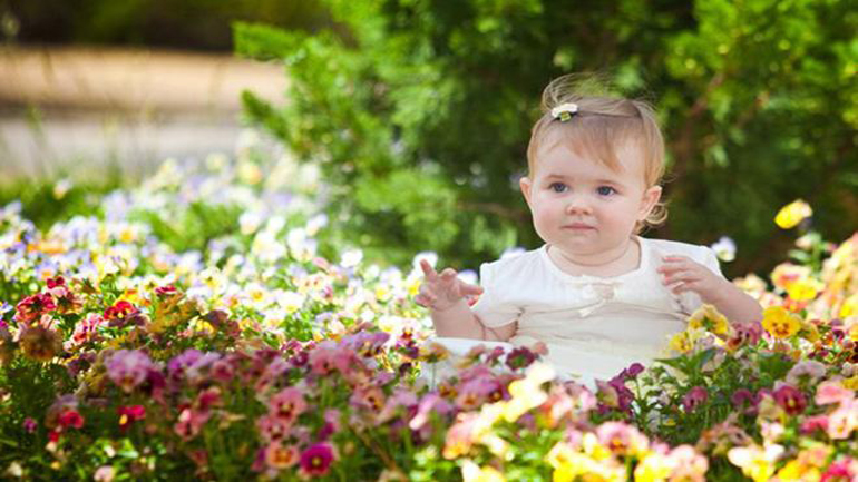 Δείτε τα πέντε λουλουδάτα ονόματα που μπορείτε να δώσετε στο μωρό σας