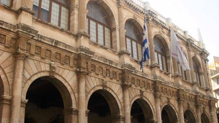 Κρήτη: Δήμος μπλόκαρε τη μισθοδοσία των υπαλλήλων άλλου δήμου