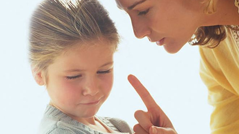 Xειριστείτε εύκολα ένα επιθετικό παιδί – Τα πέντε βήματα