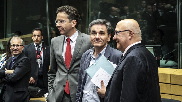 Εurogroup με το βλέμμα στη δόση