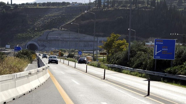 Διακοπή κυκλοφορίας στον κόμβο Αιγίου από Πάτρα προς Αθήνα
