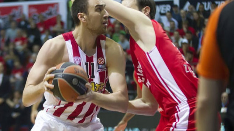 Ολυμπιακός: Aπρόοπτο με τον Μιλουτίνοφ