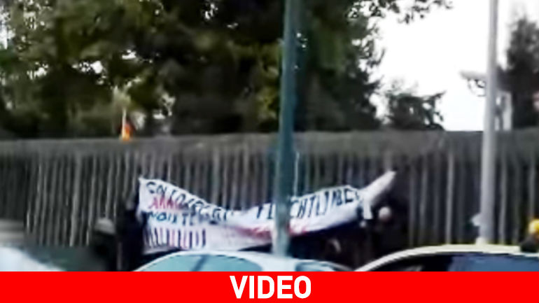 Μέλη του «Ρουβίκωνα» εισέβαλαν στo ακατοίκητο σπίτι του Γερμανού πρέσβη