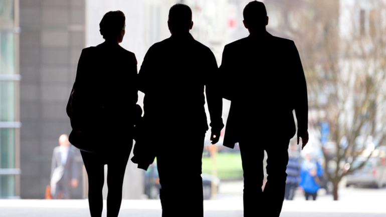 «Δώρο» 800 ευρώ μηνιαίως σε 186 φοροελεγκτές…