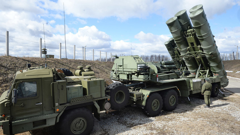 «Θωρακίζουν» με αντιαεροπορικό σύστημα S-400 τη βάση στη Λαττάκεια