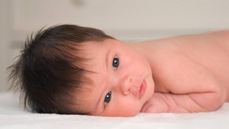 Αυξημένος ο κίνδυνος πρόωρου θανάτου για τα μωρά που γεννιούνται Σαββατοκύριακα