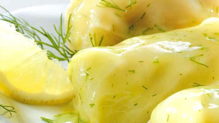 Γρήγοροι λαχανοντολμάδες με αβγολέμονο