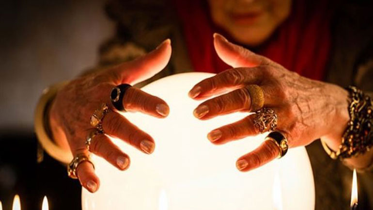 Τρίκαλα: Συνελήφθη 88χρονη «μάγισσα»