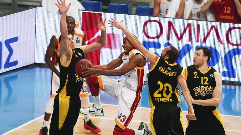 Λύγισε κόντρα στη Γαλατασαράι η ΑΕΚ