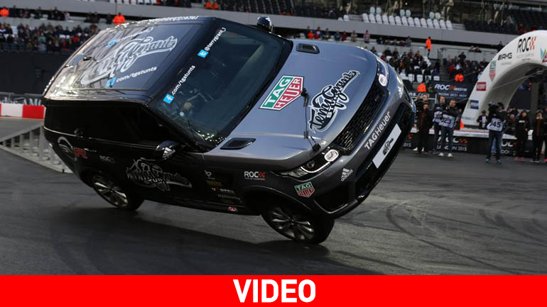 Στους δύο τροχούς με 16 επιβάτες!