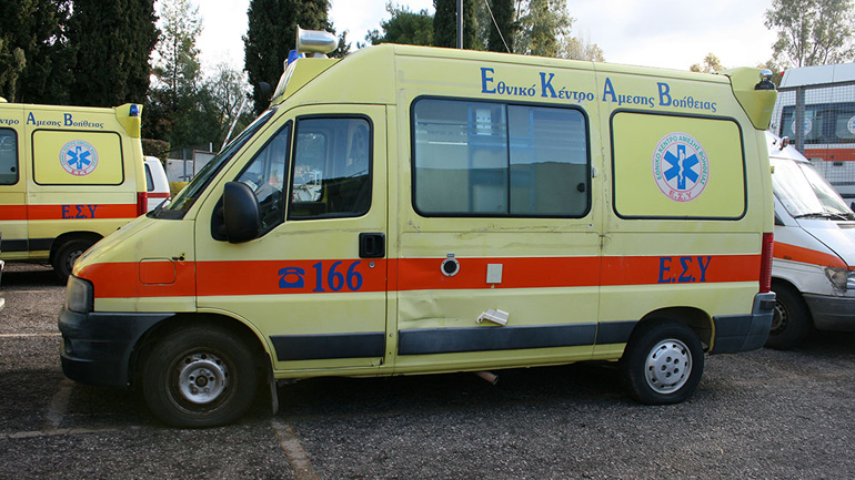 Φιλιππιάδα: Σύγκρουση νταλίκας με λεωφορείο