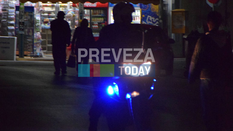 Πρέβεζα: Άνδρας σε κατάσταση αμόκ προκάλεσε αναστάτωση