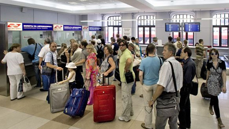 Ρωσία: Δεν υπάρχουν σχέδια επαναπατρισμού Ρώσων τουριστών από την Τουρκία