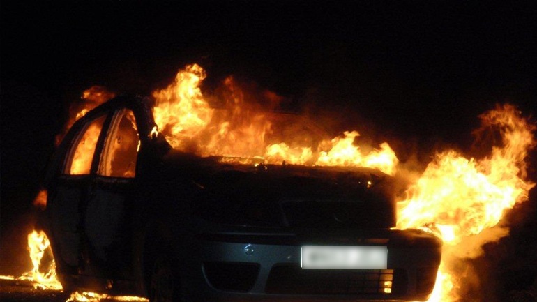 Λακωνία: Πρώην αστυνομικοί πυρπόλησαν αυτοκίνητα με εντολή επιχειρηματία
