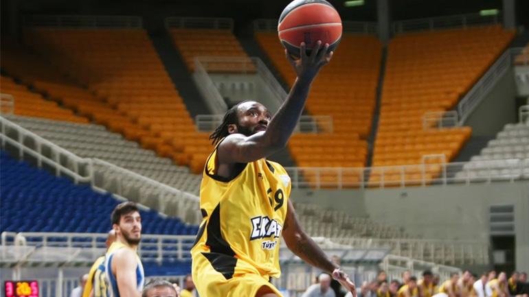 ΑΕΚ: Στην πόρτα της εξόδου Ανοσίκε και Γουόρεν