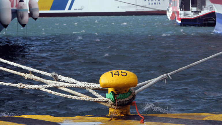 «Δεμένα» τα πλοία στα λιμάνια στις 3 Δεκεμβρίου