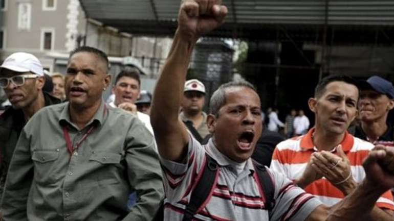 Βενεζουέλα: Πόλωση του κλίματος μετά τη δολοφονία στελέχους της αντιπολίτευσης