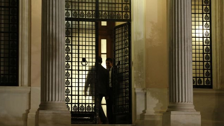 Κυβέρνηση: Κατώτερη των περιστάσεων η αντιπολίτευση