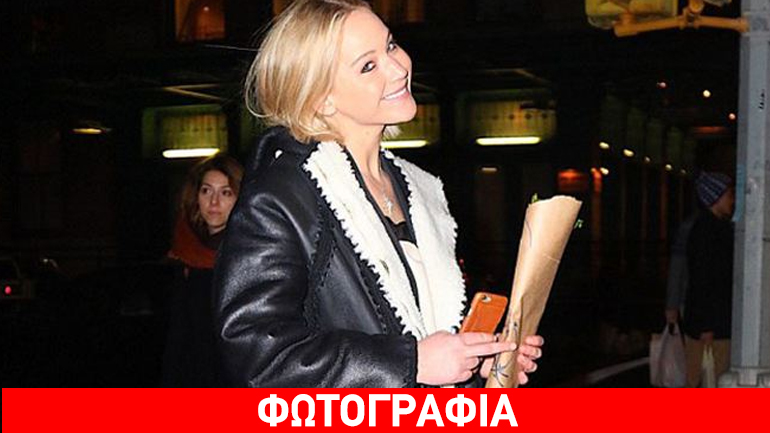 Jennifer Lawrence: Με παλτό 2.800 ευρώ στους δρόμους της Νέας Υόρκης!