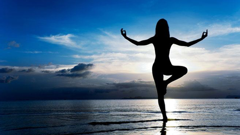 H yoga μπορεί να θεραπεύσει ψυχολογικές καταστάσεις