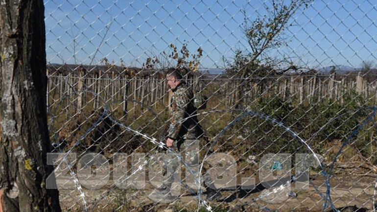 Τα Σκόπια επεκτείνουν τον φράχτη στα σύνορα με την Ελλάδα