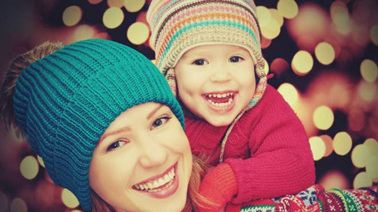 Μυστικά για μαμάδες: Πώς να περάσετε τις γιορτές χωρίς άγχος