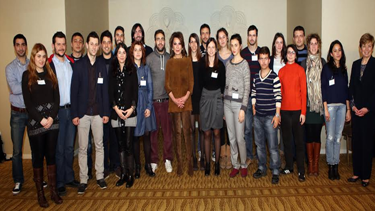 Yποτροφίες σε φοιτητές από την Γιάννα Αγγελοπούλου και το Ίδρυμα Κλίντον