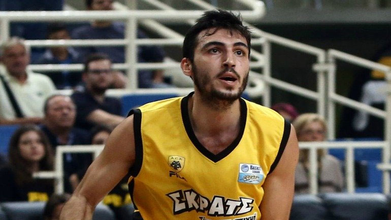 Κατσίβελης: «Πρέπει να αντιδράσουμε»