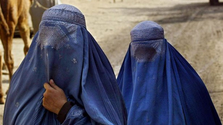 Η Υπουργός Οικονομίας της Γερμανίας ζητά την απαγόρευση της μπούρκας Η Υπουργός Οικονομίας της Γερμανίας ζητά την απαγόρευση της μπούρκας