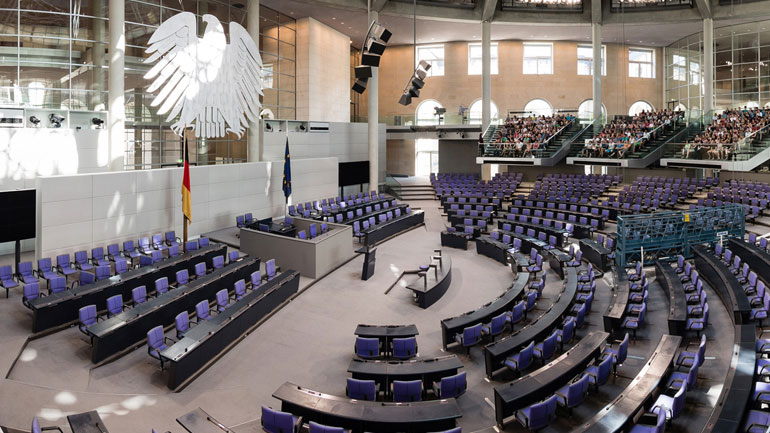 Γερμανία: Εγκρίθηκε η συμμετοχή του στρατού στις επιχειρήσεις στη Συρία