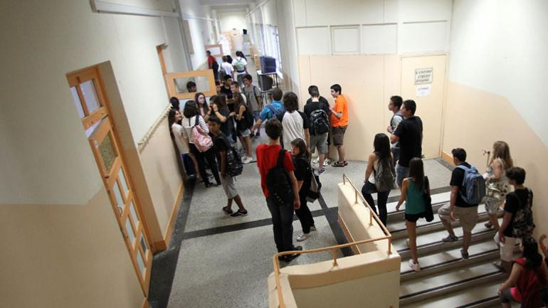 Συμμετέχουν στην απεργία οι εκπαιδευτικοί του Ηράκλειου Κρήτης.