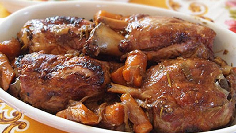 Κότσι στη γάστρα