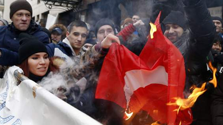 Guardian: Πώς τα αντίποινα της Μόσχας επηρρέασαν τους Τούρκους που ζουν στη Ρωσία