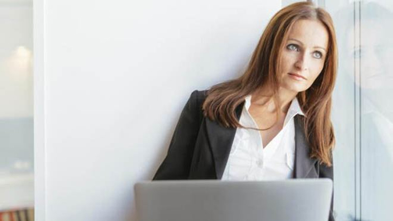 Αυτά είναι τα χαρακτηριστικά μιας έξυπνης γυναίκας