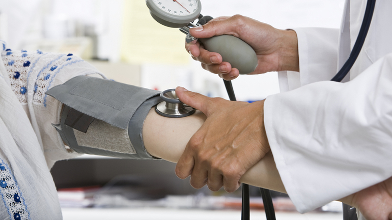 Έλληνες επιστήμονες «νίκησαν» την υπέρταση χωρίς φάρμακα