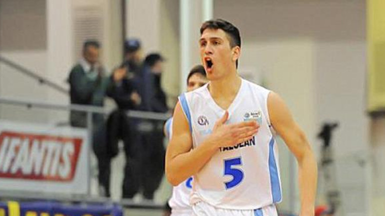 «Να δώσουμε και την ψυχή μας στο παρκέ»