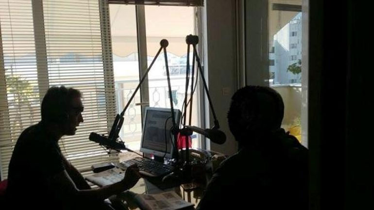 Αντιεξουσιαστές «κατέλαβαν» ραδιοφωνικό σταθμό στην Πάτρα