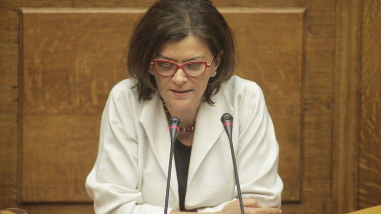 Τη δημιουργία περίπου 200.000 νέων θέσεων εργασίας προανήγγειλε η Αντωνοπούλου