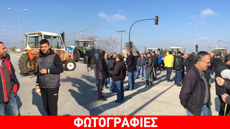 Εκατοντάδες αγρότες «απέκλεισαν» με τρακτέρ τα Φάρσαλα