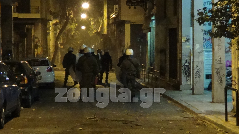 Πεδίο μάχης τα στενά γύρω από το Πολυτεχνείο