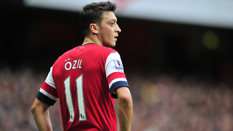 Πίστη Οζίλ για πρόκριση απέναντι στον Ολυμπιακό