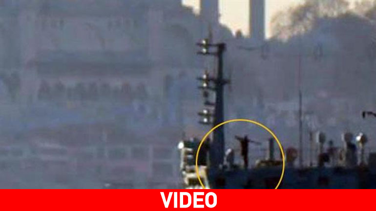 NTV: Ρώσος ολμιστής με το δάχτυλο στη σκανδάλη σε γέφυρα πολεμικού πλοίου στον Βόσπορο