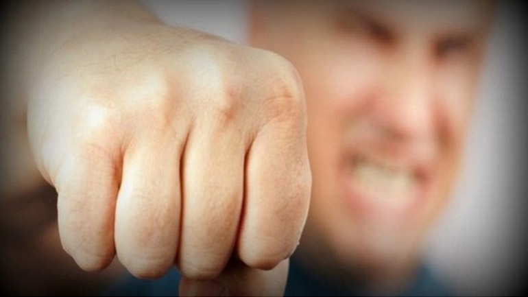 Αχαΐα: Δέχθηκε άγριο ξυλοδαρμό μέσα στο σπίτι της