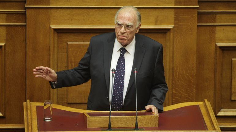 Eρώτηση Λεβέντη στον πρωθυπουργό για το προσφυγικό