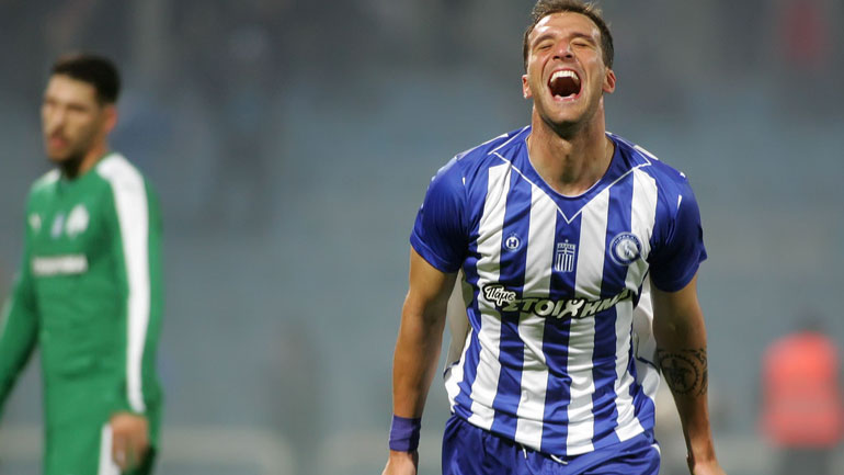 Βέλλιος: «Τα βραβεία τα αφιερώνω στους συμπαίκτες μου»