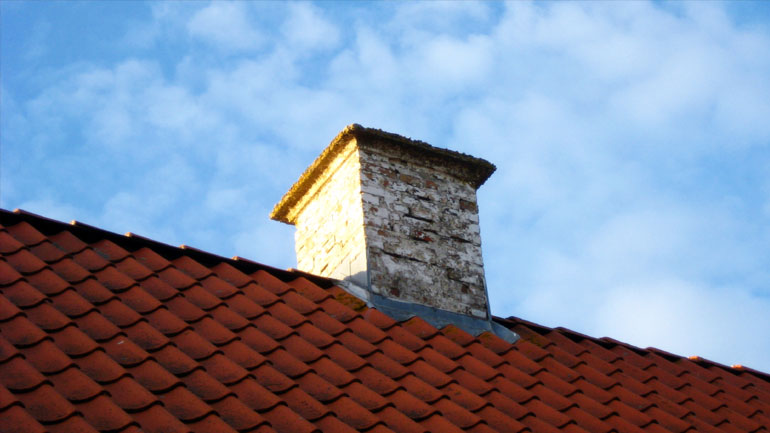 Καστοριά: Έχασε τη ζωή του ενώ καθάριζε το τζάκι