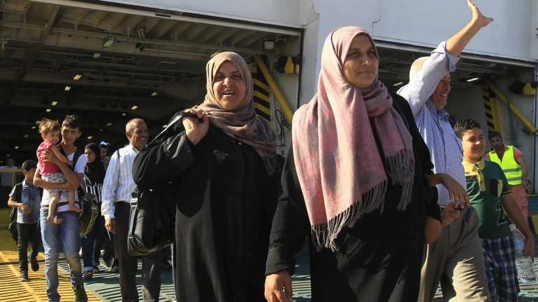 Πειραιάς: Περισσότεροι από 1.800 πρόσφυγες έφτασαν το πρωί στο λιμάνι