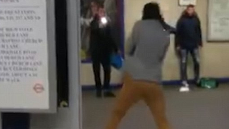 Από ψυχικές διαταραχές έπασχε ο δράστης της επίθεσης στο μετρό του Λονδίνου