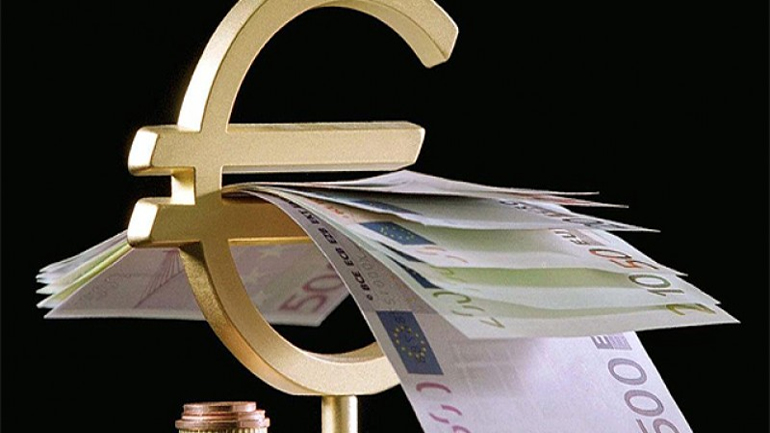 Ενισχύεται το ευρώ έναντι του δολαρίου